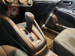 نيسان فيرسا